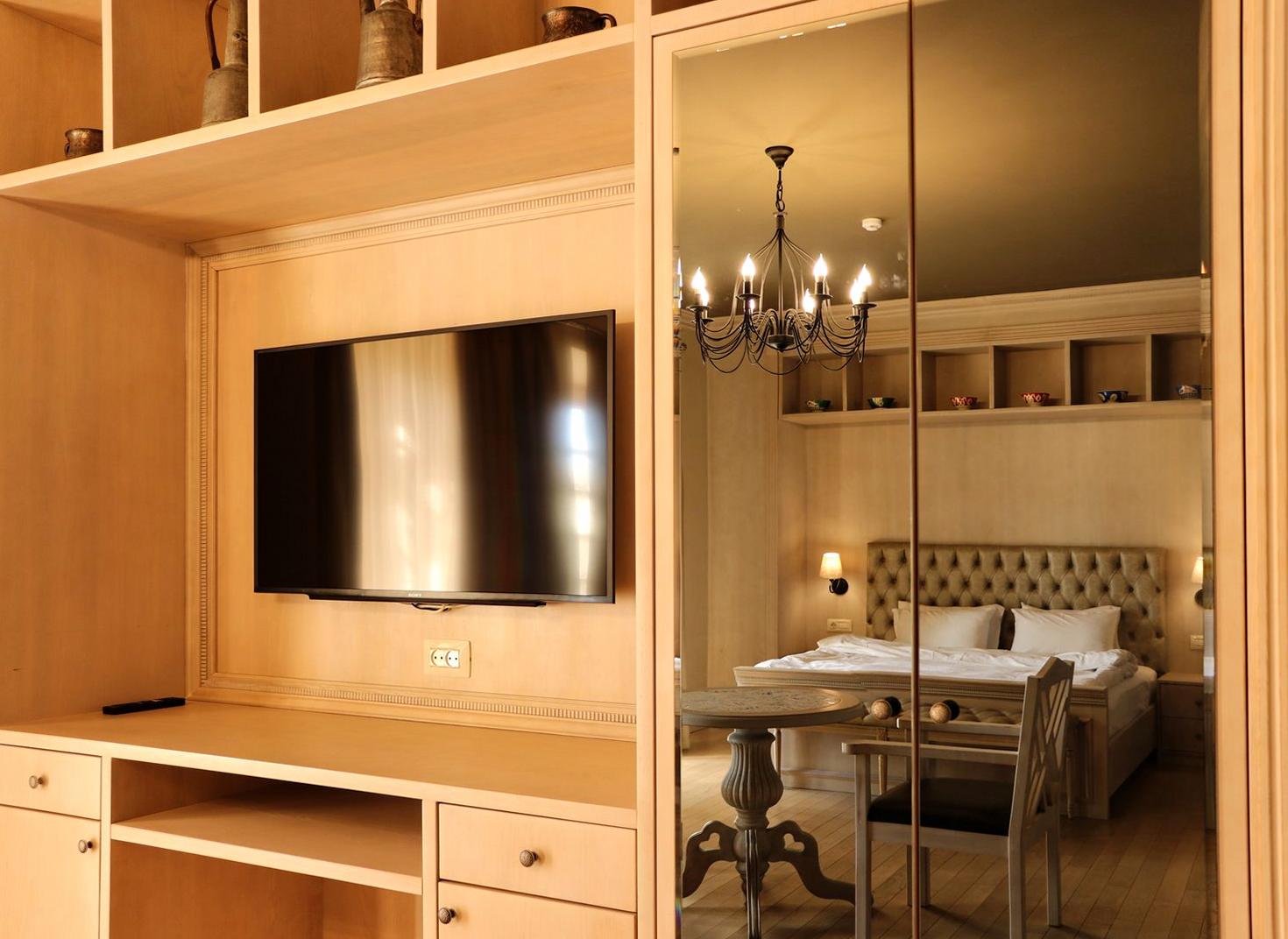 Executive Suite